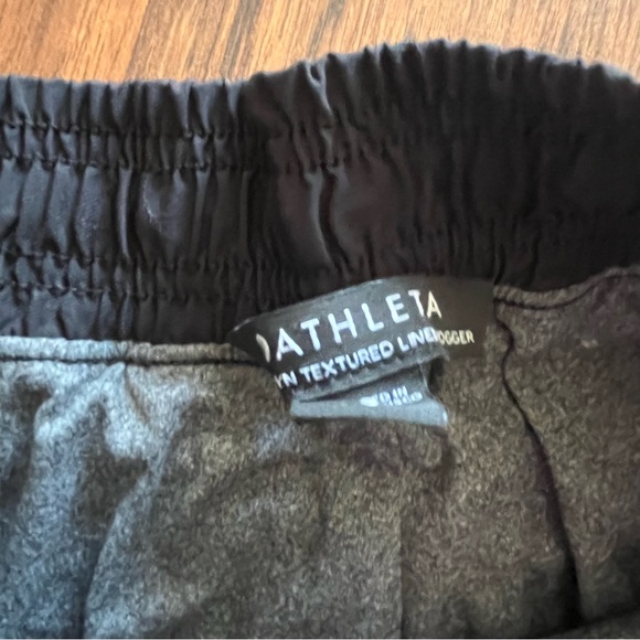 Athleta Black Lined Brooklyn Textured Camo Jogger Travel Pant #631615. Size 8 - Picture 8 of 8